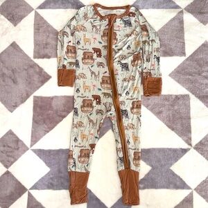 VGUC Little One Shop 12-18M Convertible Bamboo Sleeper - Noah’s Ark